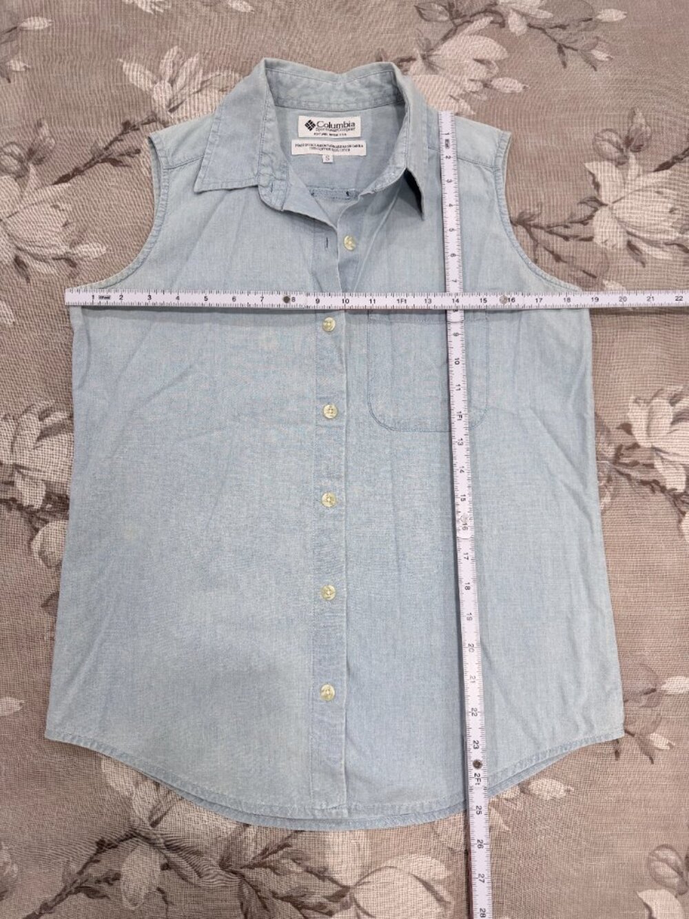Columbia Sportswear S Light Blue Chambray Sleeveless Button Down Shirt - Picture 9 of 13